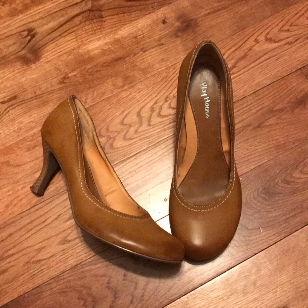 Playhouse brown heels